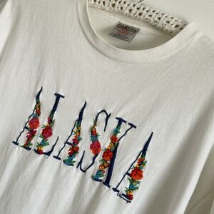 Travel Alaska Embroidered T‎ Shirt Vacay Women XL USA Cruise Adventure